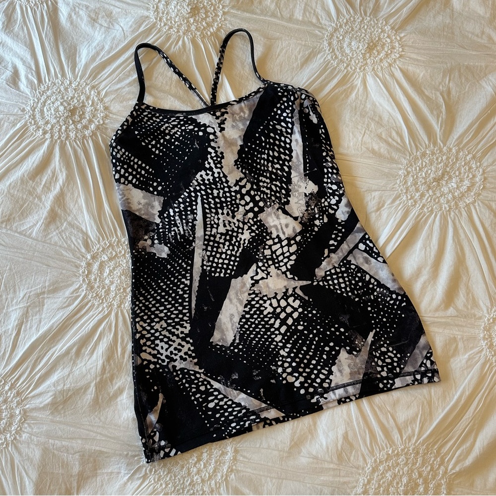 Lululemon power y tank